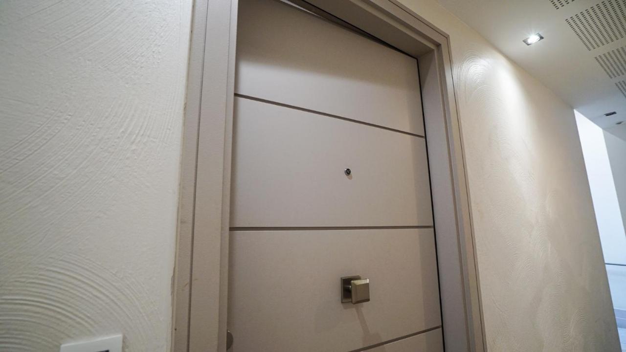 Studio Apartment Massena Nice! Free Breakfast! ภายนอก รูปภาพ